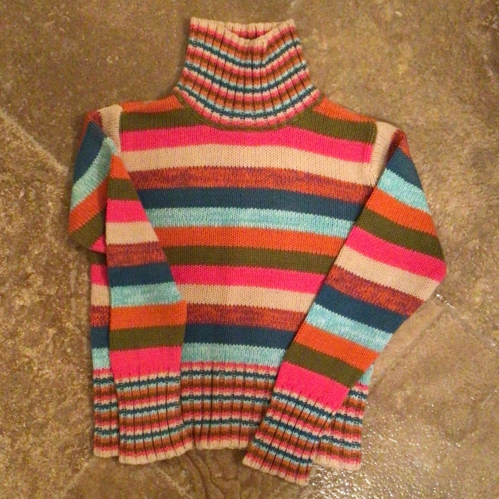 Girls multi color sweater size 12 (approx)